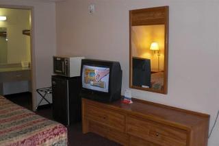 Knights Inn Columbus/Franklinton מראה חיצוני תמונה